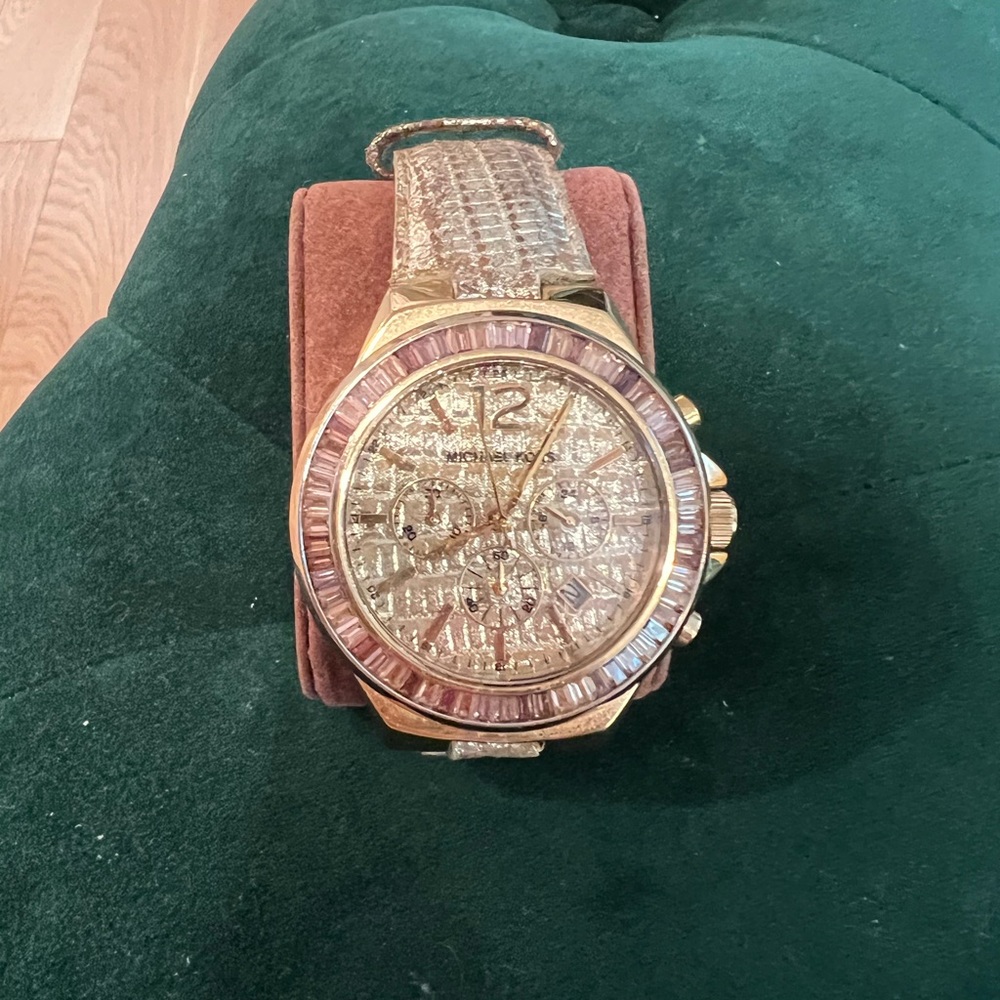Watch!